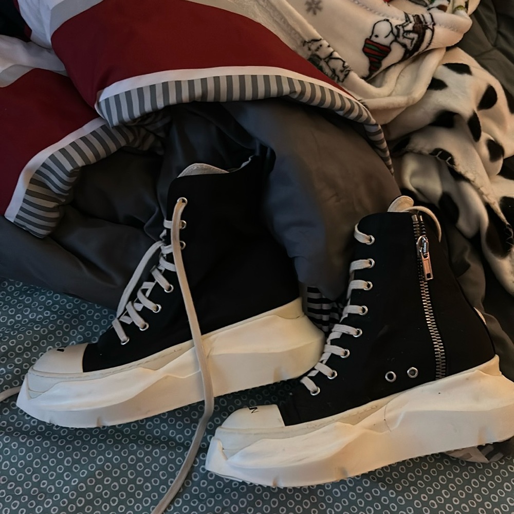 COPY - Size 39 Rick Owens DRKSHDW high top sneakers